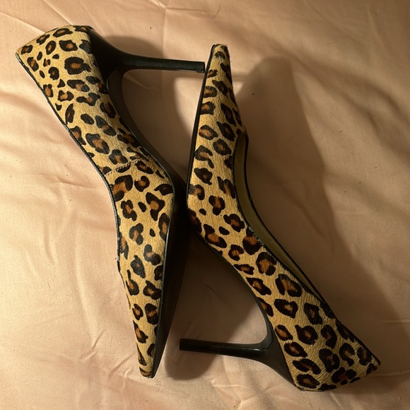Guess leopard pumps - Picture 2 of 4